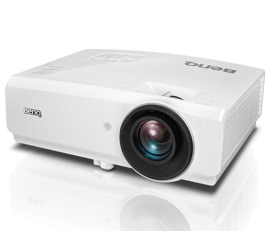BenQ SH753P DLP 1080P, 13000:1, 5000 AL, 1.5X увеличение, TRratio 1.39 ~ 2.09; Keystone (±30 градуса), 31db (Eco), RJ45, PC x1, HDMI x2, MHLx1, USB A (USB захранване 5V/1.5A), DC 12V задействане x1, 3D, аудио вход/изход, аудио L/Rx1, ъглово прилягане, 10W