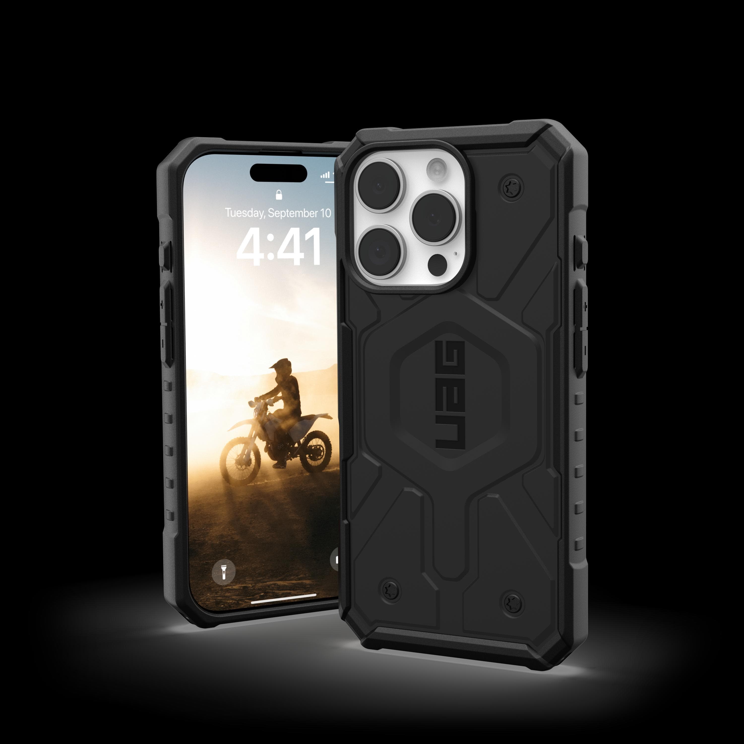 Удароустойчив хибриден кейс с MagSafe за iPhone 16 Pro - Urban Armor Gear Pathfinder MagSafe Case (черен)