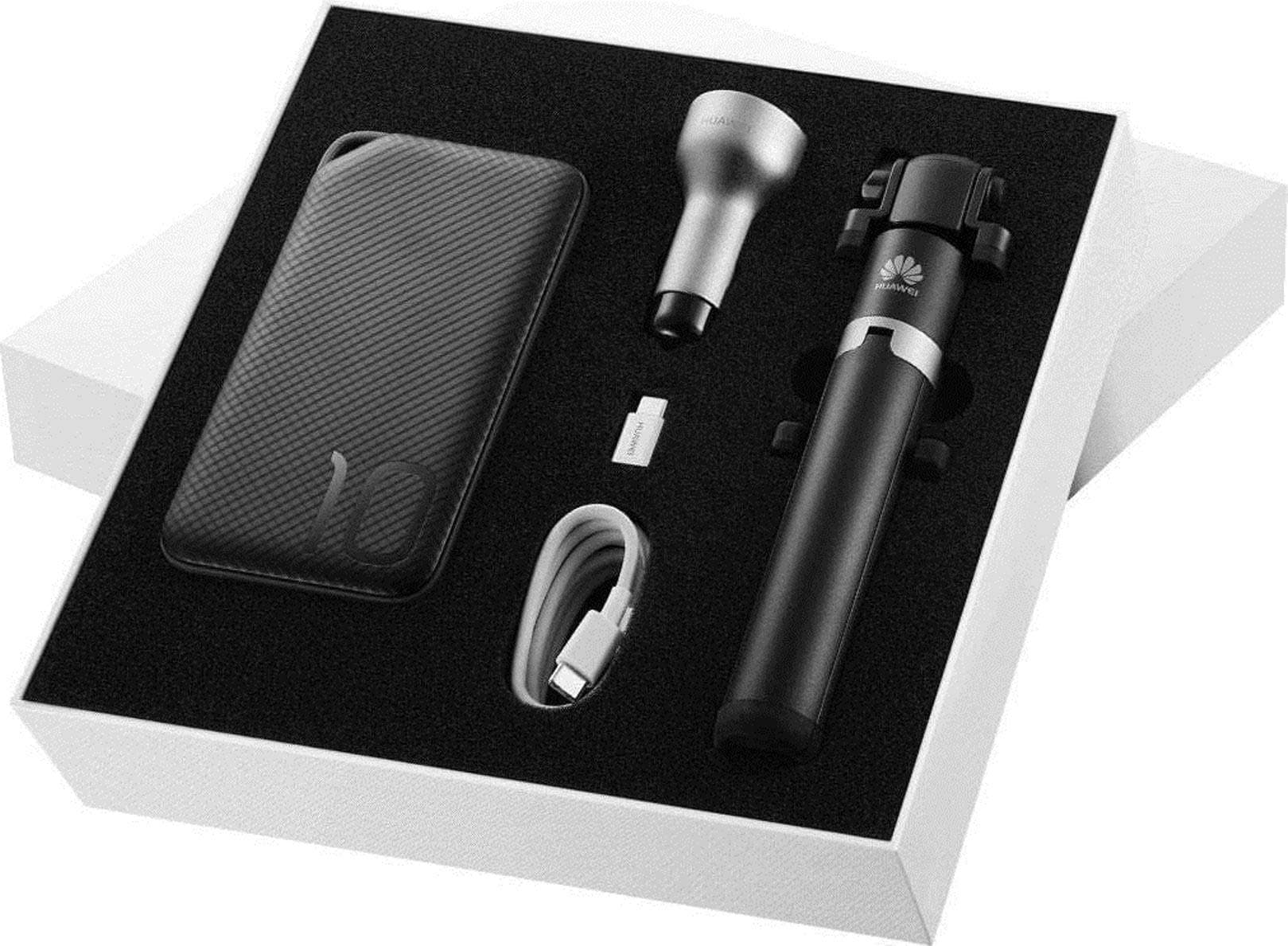 Комплект Huawei Gift Box, външна батерия AP08Q, зарядно за кола SuperCharge AP38, селфи стик AF14, кабел от USB A(м) към USB C(м), адаптер AP52 USB C(м) към micro USB Type A(ж)